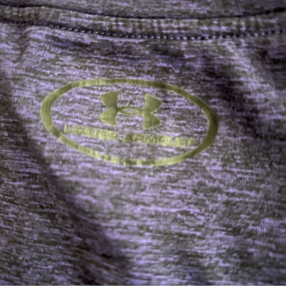 Mens UNDER ARMOUR Heatgear Loose Fit & CHAMPION C9 Size XL Performance Tees - Picture 5 of 11